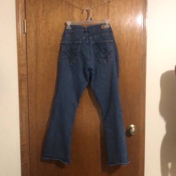Levis Signature Modern Boot Cut Jeans - Picture 3 of 10